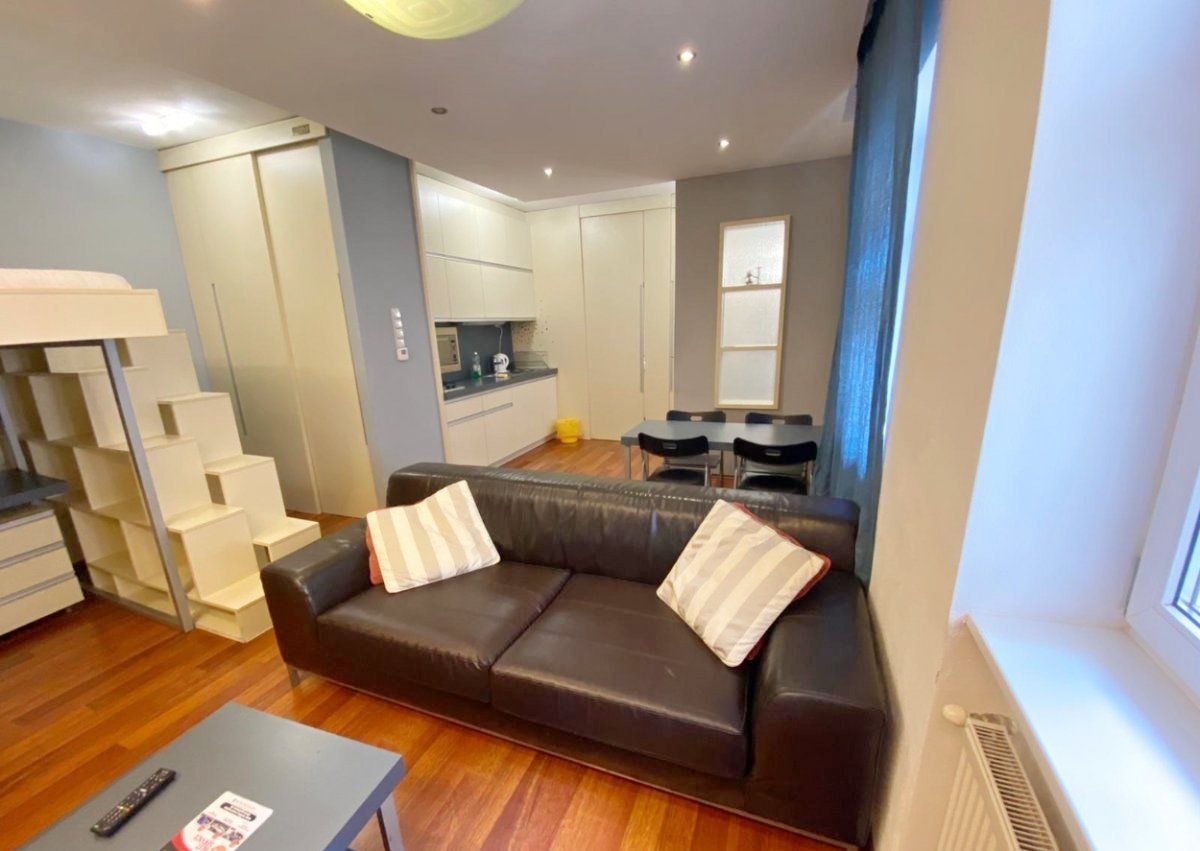 Prenájom 1-izbový byt 1-izbový byt-Prenájom-Bratislava - mestská časť Staré Mesto-575.00 €