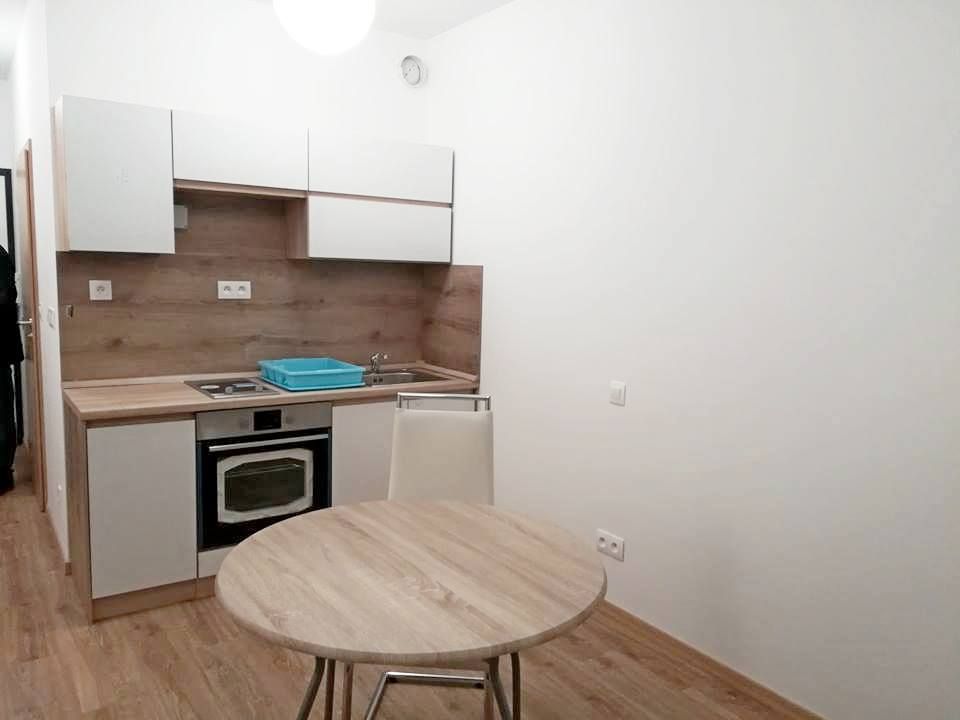 Prenájom 1-izbový byt 1-izbový byt-Prenájom-Bratislava - mestská časť Petržalka-420.00 €