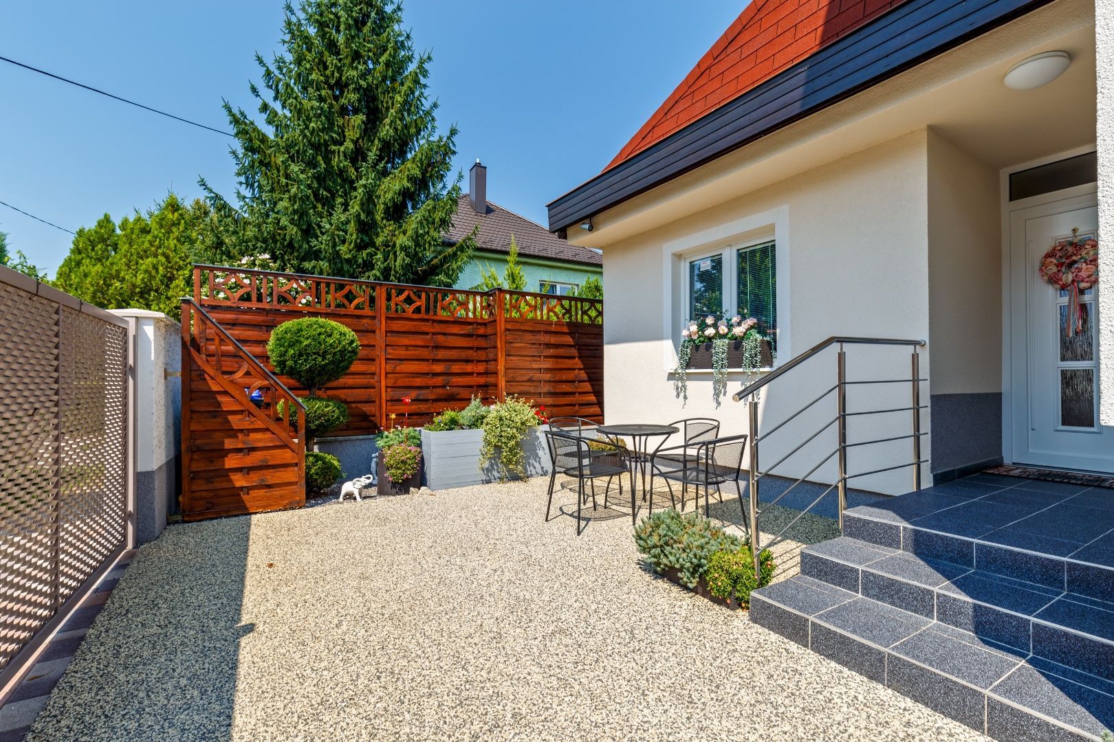 Predaj Rodinný dom Rodinný dom-Predaj-Hamuliakovo-316000.00 €