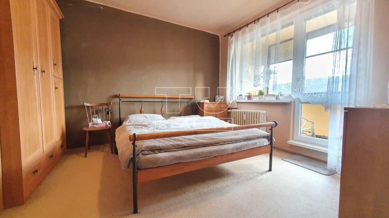 Predaj 3-izbový byt 3-izbový byt-Predaj-Lovinobaňa-27000.00 €
