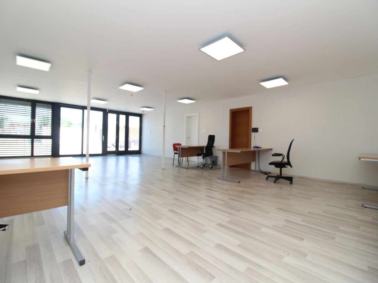 Predaj Polyfunkčný objekt Polyfunkčný objekt-Predaj-Bratislava - mestská časť Ružinov-170000.00 €