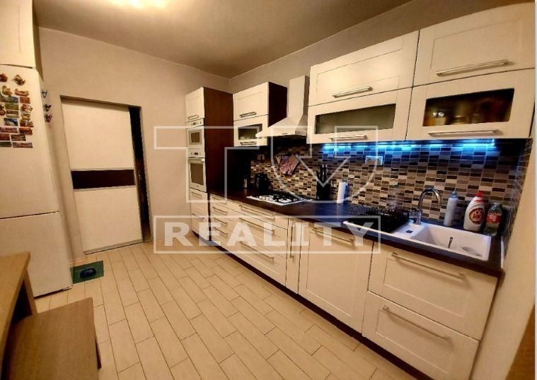 Predaj 3-izbový byt 3-izbový byt-Predaj-Košice - mestská časť Nad jazerom-119980.00 €
