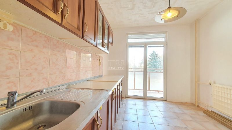 Predaj 4-izbový byt 4-izbový byt-Predaj-Handlová-56000.00 €