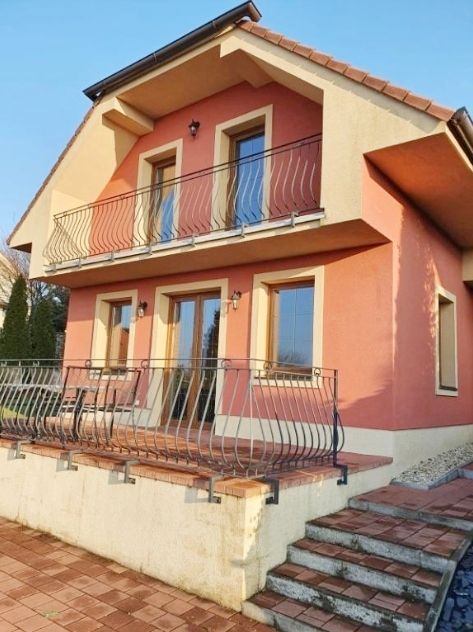 Prenájom Rodinný dom Rodinný dom-Prenájom-Marianka-750.00 €