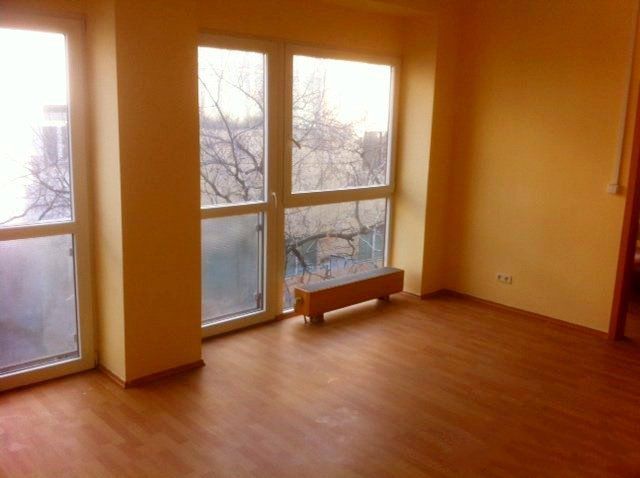Predaj 3-izbový byt 3-izbový byt-Predaj-Bratislava - mestská časť Staré Mesto-290000.00 €