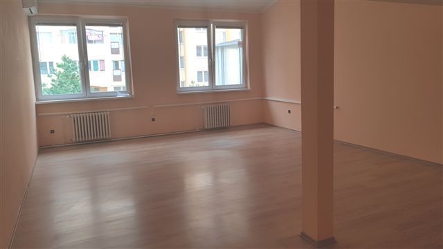 Prenájom Polyfunkčný objekt Polyfunkčný objekt-Prenájom-Bratislava - mestská časť Karlova Ves-7.85 €