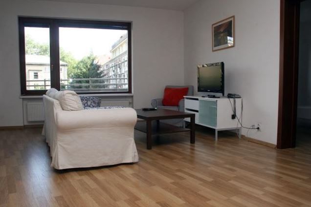 Prenájom 3-izbový byt 3-izbový byt-Prenájom-Bratislava - mestská časť Ružinov-990.00 €
