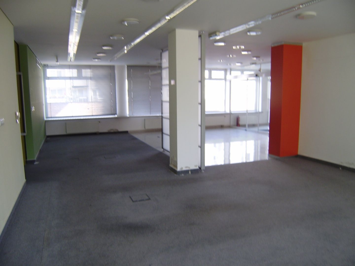 Predaj Obchodný objekt Obchodný objekt-Predaj-Bratislava - mestská časť Karlova Ves-1500.00 €