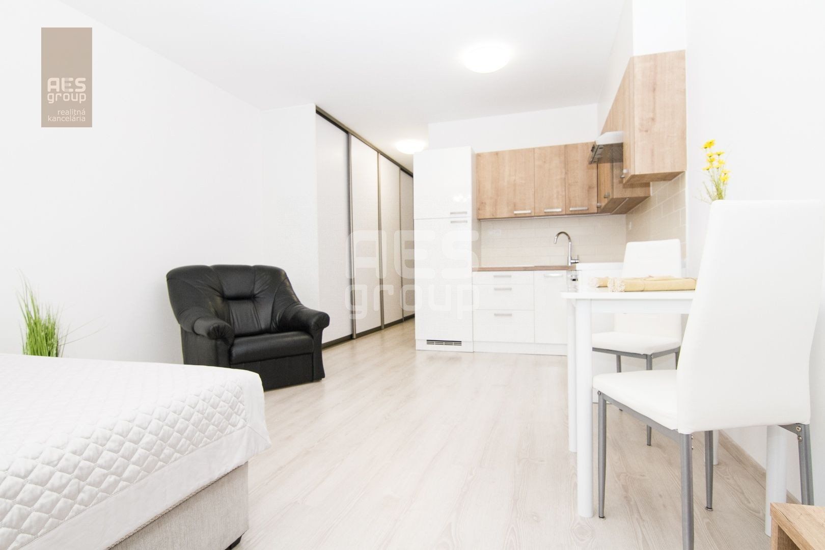 Prenájom 1-izbový byt 1-izbový byt-Prenájom-Stupava-360.00 €