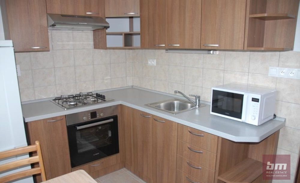 Prenájom 2-izbový byt 2-izbový byt-Prenájom-Bratislava - mestská časť Ružinov-425.00 €