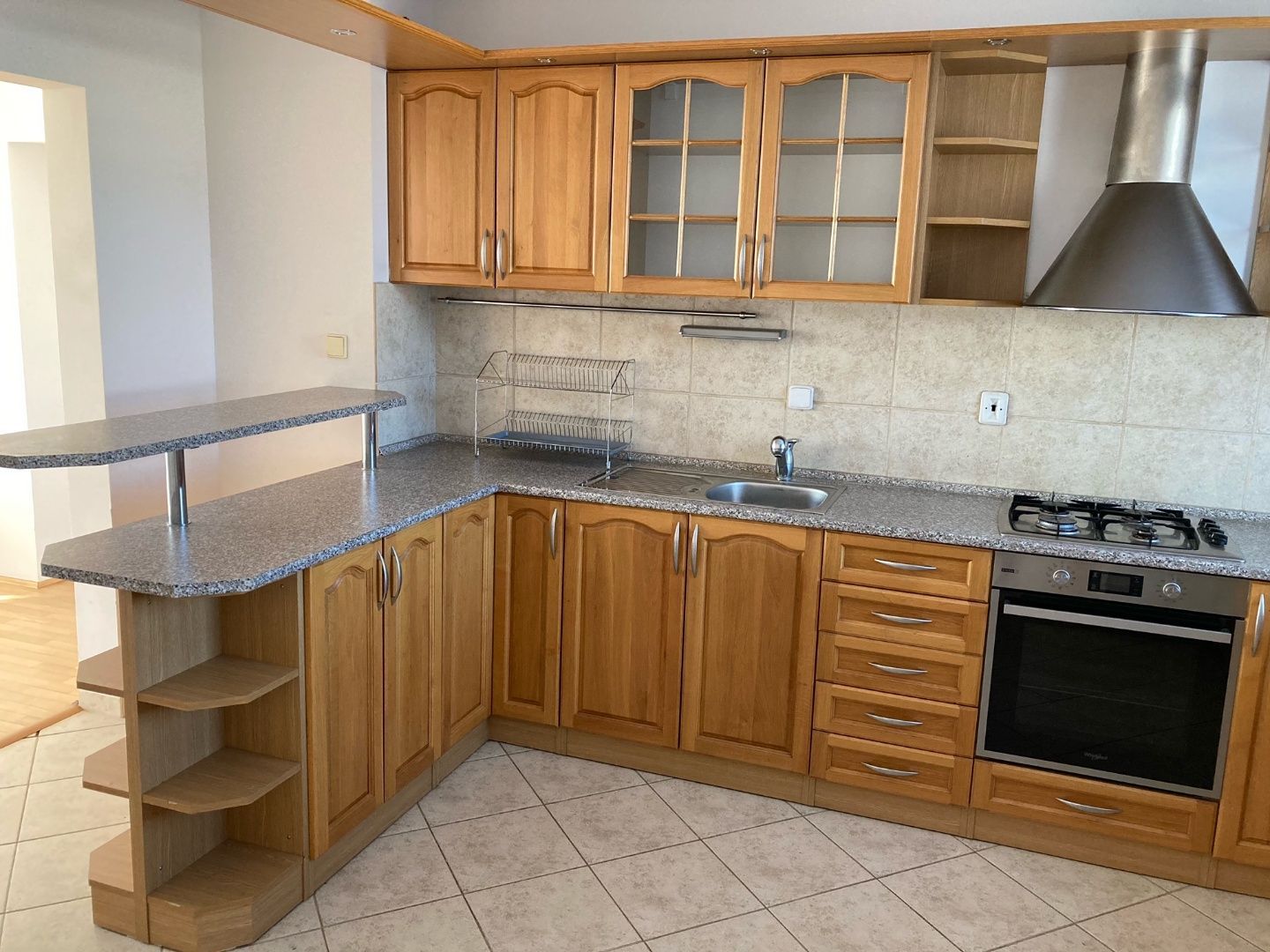 Prenájom 3-izbový byt 3-izbový byt-Prenájom-Bratislava - mestská časť Ružinov-750.00 €