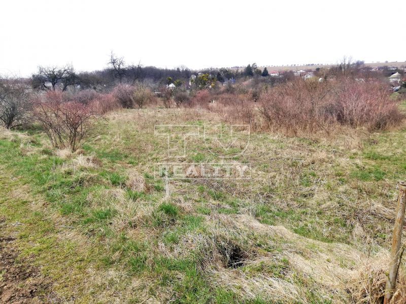 Predaj pozemku vhodného na výstavbu RD, Nižná Kamenica, 455m2.