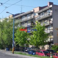 4-izbový byt na Palisádach , kompletná rekonštrukcia, 2/5