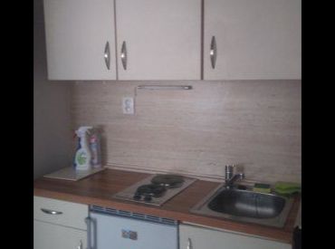 Ponúkame Vám na prenájom dvojgarsónka Bratislava-Staré Mesto,  Cintorínska