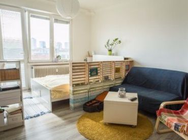 Ponúkame Vám na prenájom 1,5 izbový byt Bratislava-Staré Mesto,  Mýtna ul.