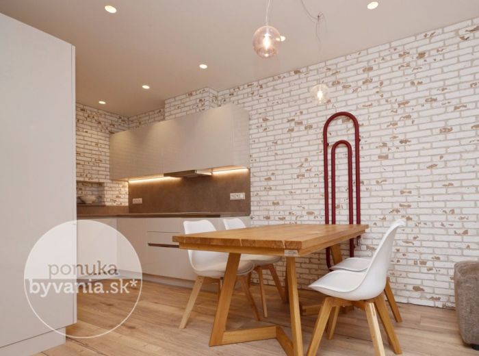 PRENAJATÉ - REZIDENCIE MACHNÁČ, 3-i byt, 85 m2 – krásne moderne zariadený, lukratívna NOVOSTAVBA, TERASA a vlastná ZÁHRADKA