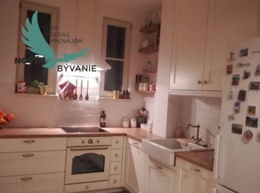 EXKLUZIVNE LEN U NÁS!!! PREDAJ krásne zrekonštruovaného 3 - izbového bytu