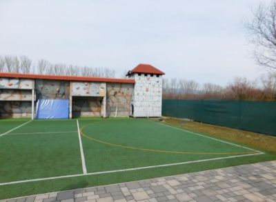Areté real, Predaj 810m2 stavebného, pekne upraveného pozemku v novej lokalite v obci Vinosady