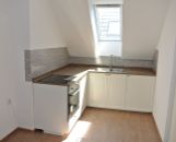 Prenájom 2-izbový byt 80m2 Centrum - Prievidza