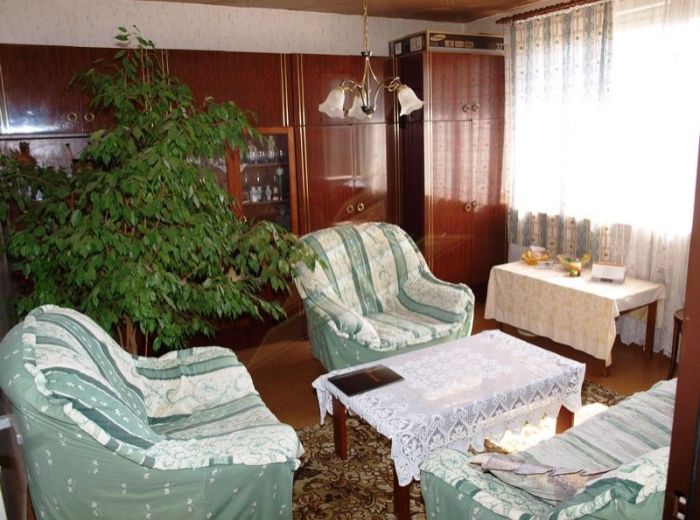 PREDANÉ - BUDATÍNSKA, 3-i slnečný byt, 69 m2 - s loggiou a pivnicou, pôvodný stav, v ZATEPLENOM dome neďaleko Tesca, za BEZKONKURENČNÚ CENU