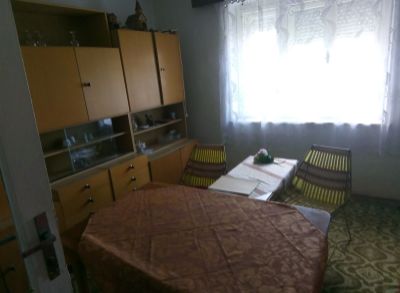 2722 Na predaj starší RD vo Veľkom Kýri - ZNÍŽENÁ CENA!