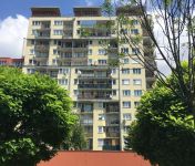 Na predaj slnečný 2iz byt v 8.r.tehlovom dome o výmere 54.34m2 + balkón 7.45m2, BA- Ružinov !!!