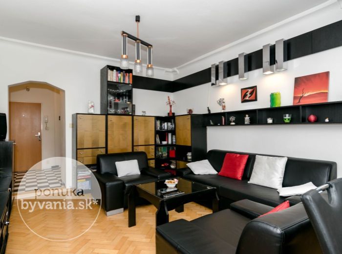 PREDANÉ - ČSL. PARAŠUTISTOV, 3-i byt, 82 m2 – KOMPLETNE ZARIADENÝ byt s vychytávkami v DOBREJ LOKALITE