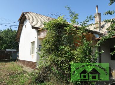 REZERVOVANÉ!!Zachovalý 2-izbový RD, vhodný aj na chalupu, tiché prostredie, 14 árový pozemok, Farná