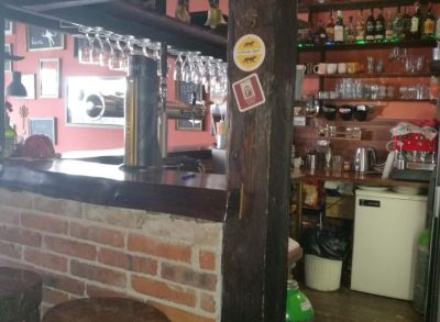 Areté real, Prenájom/odstúpenie priestoru so zabehnutým barom v dobrej lokalite v Pezinku