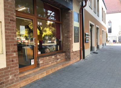 ARETÉ REAL - PRENÁJOM 160 m2 OBCHODNÉHO PRIESTORU V PRIAMOM CENTRE MESTA PEZINOK, M.R.ŠTEFÁNIKA