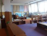 Ponúkame na prenájom veľký priestor vhodný na kancelárske účely