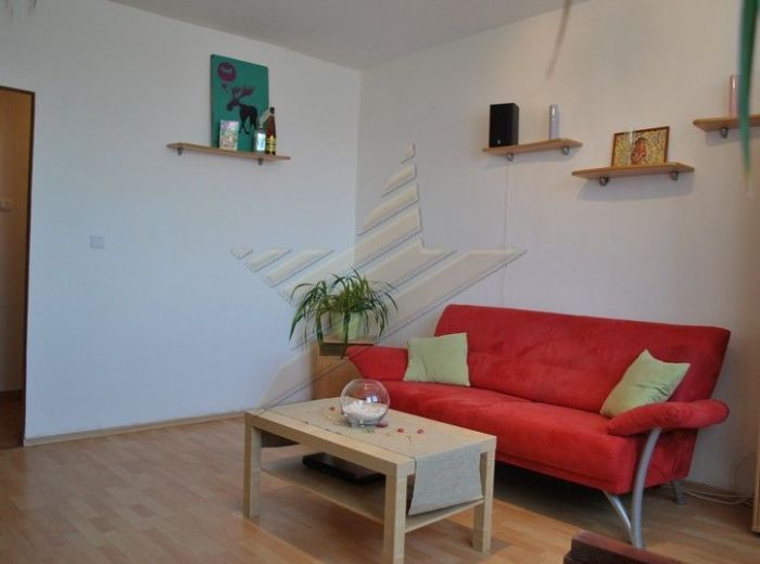 PREDANÉ - JÁNA JONÁŠA, garsónka, 29 m2 – po rekonštrukcii, zateplený dom, KRÁSNY VÝHĽAD