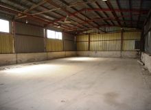 NA PRENÁJOM - SKLADOVÁ HALA 200 m2 - Továrenská ulica