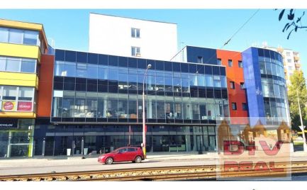 Prenájom: Račianska ulica, obchodné a kancelárske priestory, 3*141 m2 + 180 m2 sklad, parkovanie, možnosť prenájmu po častiach alebo spolu