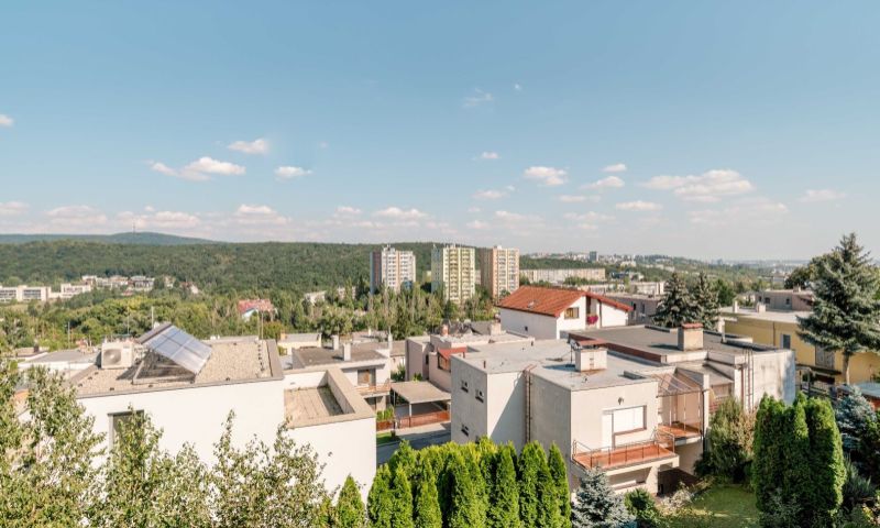 ponukabyvania.sk_Šaštínska_Rodinná-vila_HANUSKA