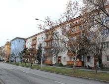NA PREDAJ 3 izbový byt vo výbornej lokalite, balkón 3 m2, rozloha bytu 60 m2, RIAZANSKÁ ulica, neďaleko POLUS City Center.