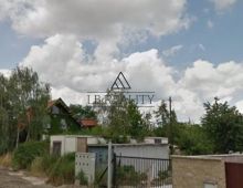 Stavebný pozemok na výstavbu RD, 230 m2, všetky IS na pozemku, Na piesku, Ružinov.