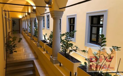 Prenájom: kancelárie, Michalská ulica, 20-3300m2, rôzne celky, pešia zóna, historické cetrum