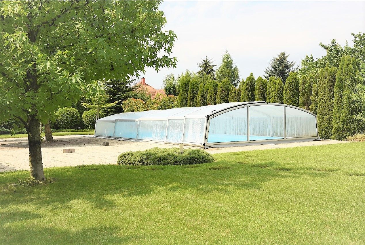 DELTA | 7i elegantný rodinný dom s bazénom, saunou a vírivkou, Malinovo