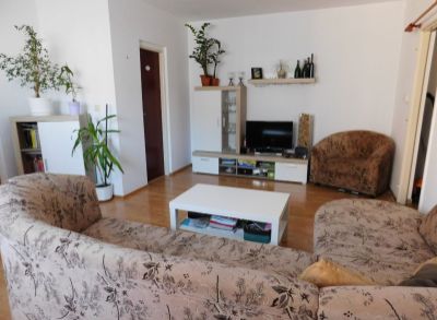 Areté real, Predaj priestranného 2-izbového bytu s loggiou v tichej lokalite v Pezinku