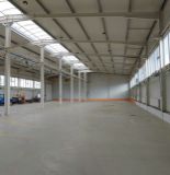 Ponúkame na prenájom výrobné a skladové priestory v modernej, nadštandardnej hale v areály bývalých Považských strojární.