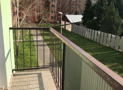 ARETÉ REAL - PRENÁJOM ZARIADENÉHO 1-IZBOVÉHO BYTU V DOBREJ LOKALITE V PEZINKU, BYSTRICKÁ