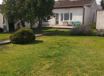 Ponúkame Vám na predaj rodinný dom Bratislava- Devinská Nová Ves.