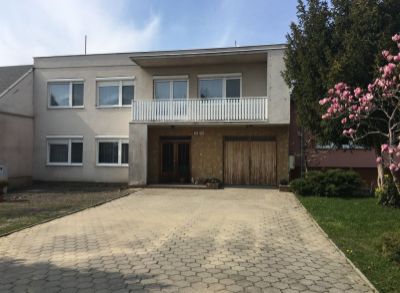 ARETÉ REAL - PREDAJ 6 - IZBOVÉHO DVOJGENERAČNÉHO RODINNÉHO DOMU V OBCI DUBOVÁ, HLAVNÁ