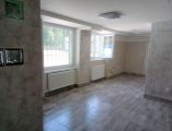 Obchodno - administratívny priestor blízko diaľničného obchvatu, 68 m2