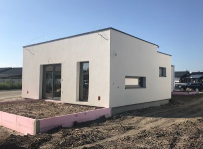ARETÉ REAL - PREDAJ NOVOSTAVBY 3-IZBOVÉHO RODINNÉHO DOMU S 290 M2 POZEMKOM V SLOVENSKOM GROBE