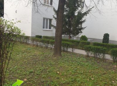 Ponúkame na predaj veľký 1 izbový byt s možnosťou prerobenia na 2 izbový - 54 m2