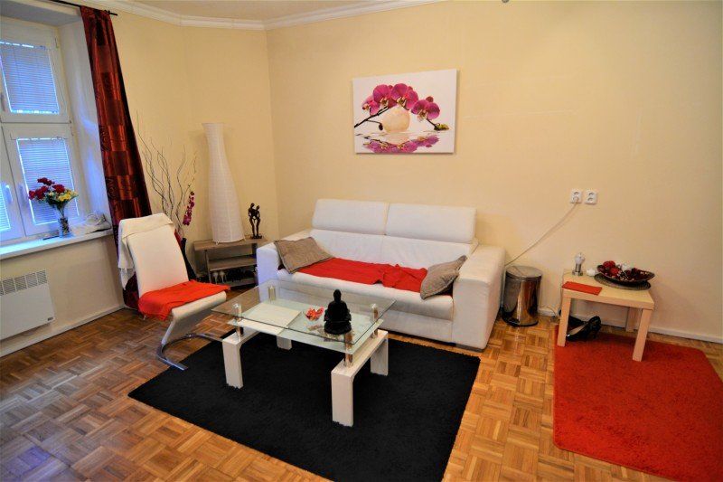 BOND REALITY - Prenájom veľký 2 izbový byt, kompletná rekonštrukcia, Lublanská ulica