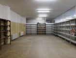 Menší vykurovaný sklad na prenájom , 77 m2