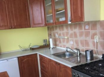 DRW / SUPER PONUKA ...   KOMPLET REKONŠTRUKCIA ... ZARIADENÝ ... POKOLJNÁ LOKALITA ....480 ,- VRÁTANE ENERGIÍ, KTV A INTERNETU